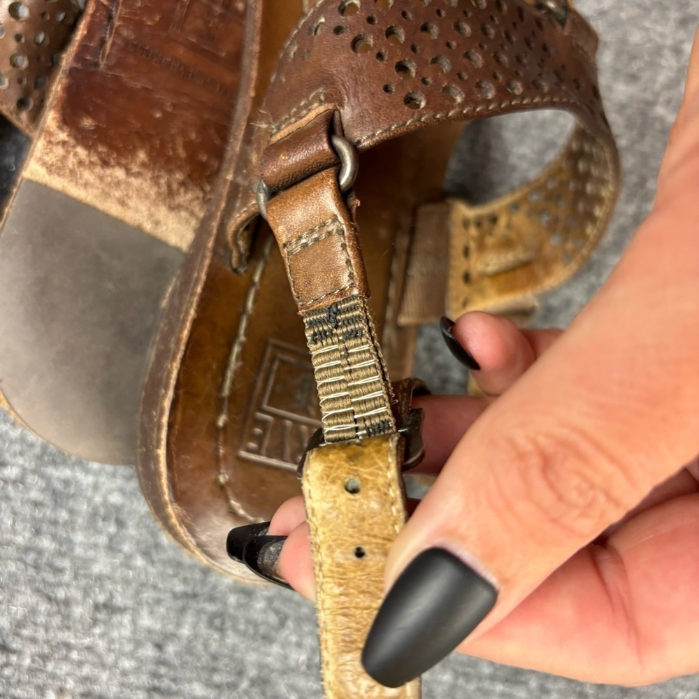 FRYE Women’s Rachel Perf Sling Brown Leather Sandal size: 8 - Picture 10 of 10
